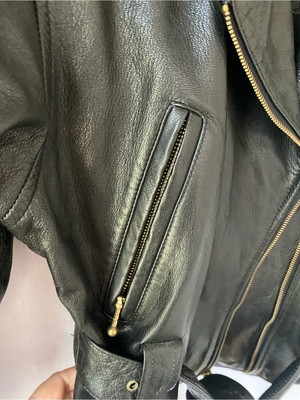 Maxima Black Leather Belted Moto Jacket size M pristine like new condition